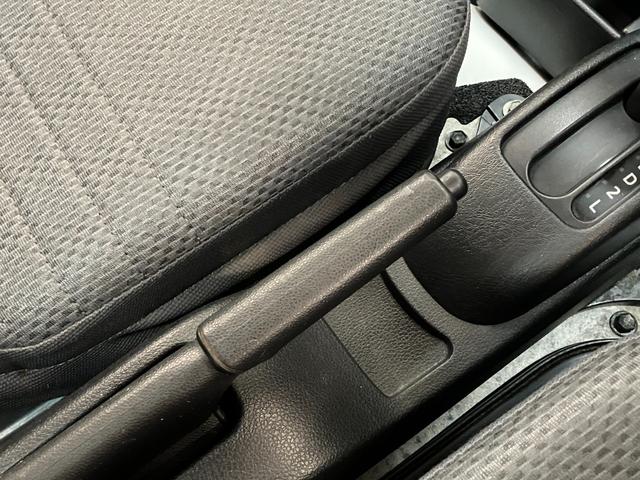 ハイゼットトラックスタンダード 4WD A/T車 AM/FMラジオ 車検整備付パートタイム4WD AM/FMラジオ マニュアルエアコン オートマチック車 ガードフレームプロテクター リヤーゲートプロテクター リヤーゲートチェーン(滋賀県)の中古車