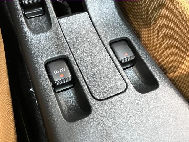 コペンセロ　フルセグナビ　バックカメラ　ドラレコ　ターボ電動オープンルーフ　フルセグナビ　ＤＶＤ再生　Ｂｌｕｅｔｏｏｔｈ　ＥＴＣ　ドライブレコーダー　シートヒーター　ＬＥＤ　オートライト　スマートキー　オートエアコン　エコアイドル　エクスプレイ仕様アルミ（滋賀県）の中古車