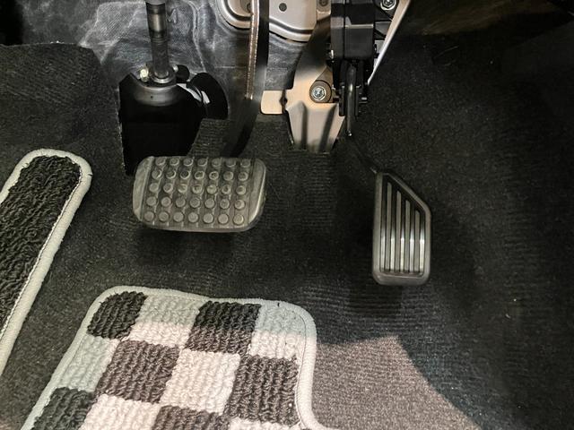 コペンセロ　フルセグナビ　バックカメラ　ドラレコ　ターボ電動オープンルーフ　フルセグナビ　ＤＶＤ再生　Ｂｌｕｅｔｏｏｔｈ　ＥＴＣ　ドライブレコーダー　シートヒーター　ＬＥＤ　オートライト　スマートキー　オートエアコン　エコアイドル　エクスプレイ仕様アルミ（滋賀県）の中古車