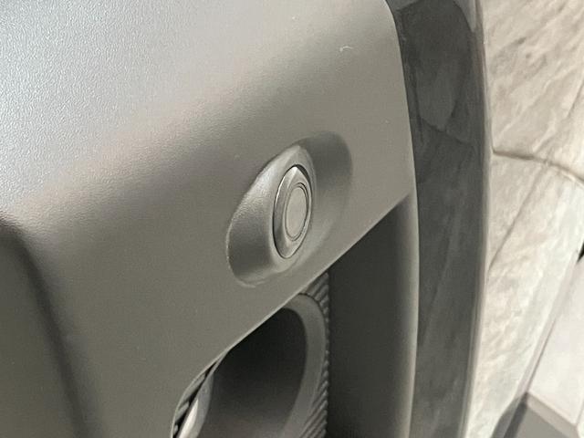 タフトＧターボ　ダーククロムベンチャー　１０型ナビ　前後ドラレコ衝突被害軽減ブレーキ　コーナーセンサー　１０型フルセグナビ　バックカメラ　ＤＶＤ再生　Ｂｌｕｅｔｏｏｔｈ　ＵＳＢ　前後ドラレコ　ＥＴＣ　前席シートヒーター　ＬＥＤ　レーダークルーズコントロール（滋賀県）の中古車