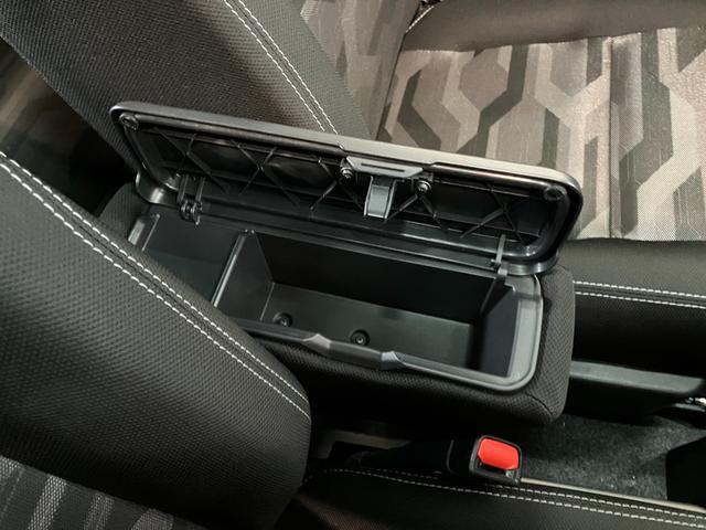 タフトＧターボ　ダーククロムベンチャー　１０型ナビ　前後ドラレコ衝突被害軽減ブレーキ　コーナーセンサー　１０型フルセグナビ　バックカメラ　ＤＶＤ再生　Ｂｌｕｅｔｏｏｔｈ　ＵＳＢ　前後ドラレコ　ＥＴＣ　前席シートヒーター　ＬＥＤ　レーダークルーズコントロール（滋賀県）の中古車