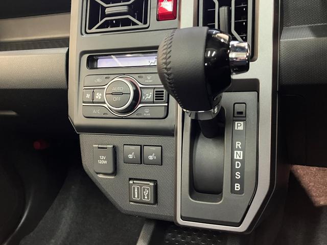 タフトGダーククロムベンチャー 10型ナビ 届出済未使用車衝突被害軽減ブレーキ コーナーセンサー 10型フルセグナビ バックカメラ DVD再生 Bluetooth USB 前後ドラレコ 前席シートヒーター LED オートエアコン レーダークルーズコントロール(滋賀県)の中古車