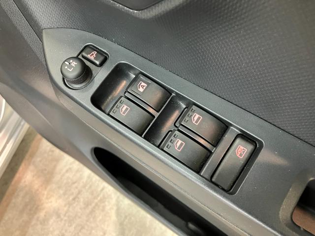 ミライースＸ　ＳＡ３　フルセグナビ　バックカメラ　ＬＥＤ　電格ミラー衝突被害軽減ブレーキ　スマアシ３　コーナーセンサー　フルセグナビ　ＤＶＤ再生　Ｂｌｕｅｔｏｏｔｈ　ＵＳＢ　バックカメラ　ＬＥＤ　電動格納式ミラー　キーレスエントリー　マニュアルレベリング　エコアイドル（滋賀県）の中古車