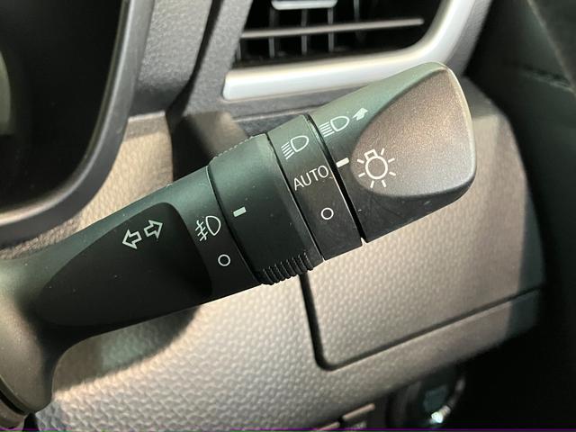 トールカスタムＧ　９型ナビ　パノラマカメラ　クルコン　車検整備付衝突被害軽減ブレーキ　コーナーセンサー　９型フルセグナビ　パノラマカメラ　ＤＶＤ　Ｂｌｕｅｔｏｏｔｈ　ＵＳＢ　前後ドラレコ　ＥＴＣ　両側電動スライドドア　ＬＥＤ　レーダークルーズコントロール（滋賀県）の中古車