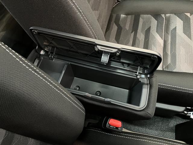 タフトＧダーククロムベンチャー　１０型ナビ　届出済未使用車衝突被害軽減ブレーキ　コーナーセンサー　１０型フルセグナビ　バックカメラ　ＤＶＤ再生　Ｂｌｕｅｔｏｏｔｈ　ＵＳＢ　前後ドラレコ　前席シートヒーター　ＬＥＤ　オートライト　クルーズコントロール（滋賀県）の中古車