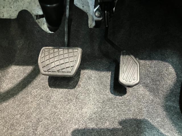 タフトＧダーククロムベンチャー　１０型ナビ　届出済未使用車衝突被害軽減ブレーキ　コーナーセンサー　１０型フルセグナビ　バックカメラ　ＤＶＤ再生　Ｂｌｕｅｔｏｏｔｈ　ＵＳＢ　前後ドラレコ　前席シートヒーター　ＬＥＤ　オートライト　クルーズコントロール（滋賀県）の中古車