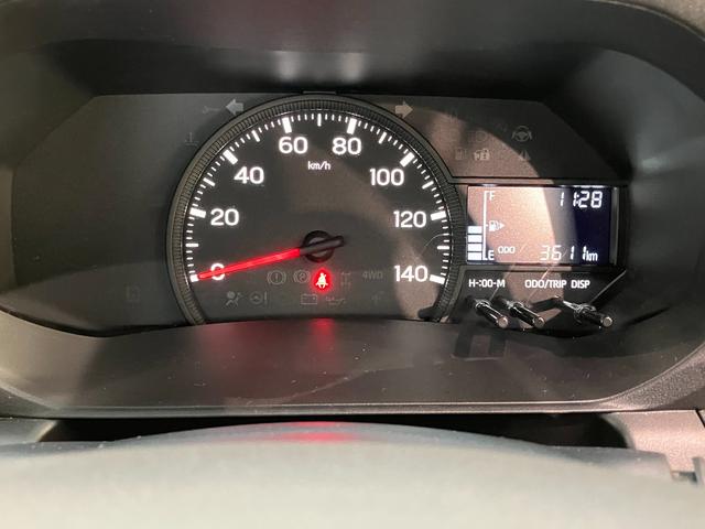 ハイゼットトラックスタンダード　５ＭＴ　４ＷＤ　コーナーセンサー　オートライト衝突被害軽減ブレーキ　コーナーセンサー　パートタイム４ＷＤ　ＡＭ／ＦＭラジオ　マニュアルエアコン　マニュアルレベリング　オートライト　ガードフレームプロテクター　ゲートプロテクター　５速マニュアル車（滋賀県）の中古車