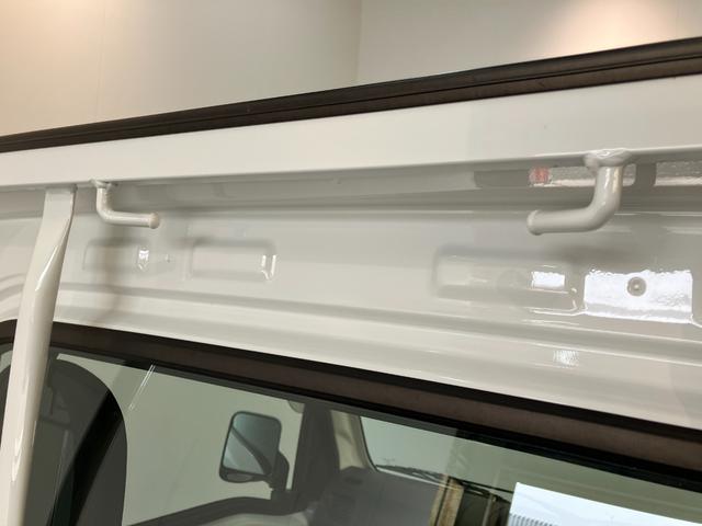 ハイゼットトラックスタンダード　５ＭＴ　４ＷＤ　コーナーセンサー　オートライト衝突被害軽減ブレーキ　コーナーセンサー　パートタイム４ＷＤ　ＡＭ／ＦＭラジオ　マニュアルエアコン　マニュアルレベリング　オートライト　ガードフレームプロテクター　ゲートプロテクター　５速マニュアル車（滋賀県）の中古車