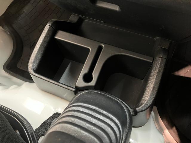 ハイゼットトラックスタンダード　５ＭＴ　４ＷＤ　コーナーセンサー　オートライト衝突被害軽減ブレーキ　コーナーセンサー　パートタイム４ＷＤ　ＡＭ／ＦＭラジオ　マニュアルエアコン　マニュアルレベリング　オートライト　ガードフレームプロテクター　ゲートプロテクター　５速マニュアル車（滋賀県）の中古車