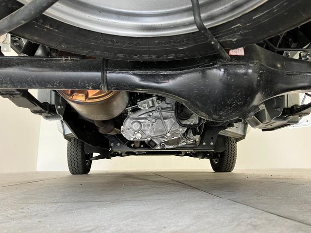 ハイゼットトラックスタンダード　５ＭＴ　４ＷＤ　コーナーセンサー　オートライト衝突被害軽減ブレーキ　コーナーセンサー　パートタイム４ＷＤ　ＡＭ／ＦＭラジオ　マニュアルエアコン　マニュアルレベリング　オートライト　ガードフレームプロテクター　ゲートプロテクター　５速マニュアル車（滋賀県）の中古車