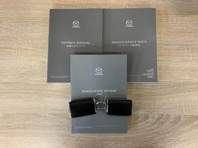 ＣＸ−３０２０Ｓ　Ｌパッケージ　ナビ　パノラマカメラ　前後ドラレコ衝突被害軽減ブレーキ　コーナーセンサー　フルセグナビ　ＤＶＤ　Ｂｌｕｅｔｏｏｔｈ　ＵＳＢ　パノラマカメラ　前後ドラレコ　ＥＴＣ　ハンドル＆シートヒーター　レーダークルコン　電動リヤハッチ　ＬＥＤ（滋賀県）の中古車