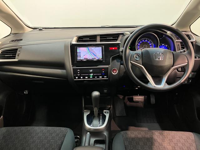 フィット１３Ｇ・Ｆパッケージ　ワンセグナビ　バックカメラ　車検整備付ワンセグナビ　バックカメラ　ＤＶＤ再生　ＵＳＢ　ＥＴＣ　社外アルミ　ＬＥＤ　オートライト　オートエアコン　スマートキー　電動格納式ミラー　エコアイドル（滋賀県）の中古車