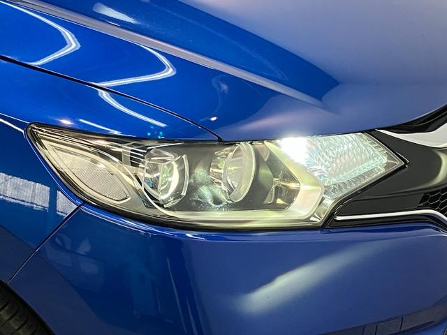 フィット１３Ｇ・Ｆパッケージ　ワンセグナビ　バックカメラ　車検整備付ワンセグナビ　バックカメラ　ＤＶＤ再生　ＵＳＢ　ＥＴＣ　社外アルミ　ＬＥＤ　オートライト　オートエアコン　スマートキー　電動格納式ミラー　エコアイドル（滋賀県）の中古車