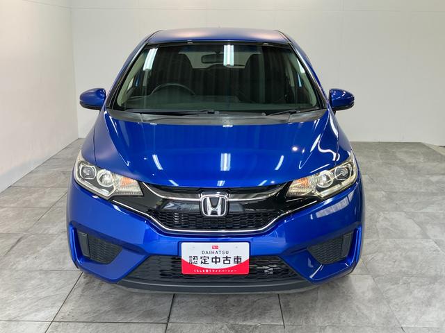 フィット１３Ｇ・Ｆパッケージ　ワンセグナビ　バックカメラ　車検整備付ワンセグナビ　バックカメラ　ＤＶＤ再生　ＵＳＢ　ＥＴＣ　社外アルミ　ＬＥＤ　オートライト　オートエアコン　スマートキー　電動格納式ミラー　エコアイドル（滋賀県）の中古車