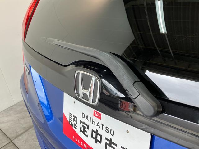 フィット１３Ｇ・Ｆパッケージ　ワンセグナビ　バックカメラ　車検整備付ワンセグナビ　バックカメラ　ＤＶＤ再生　ＵＳＢ　ＥＴＣ　社外アルミ　ＬＥＤ　オートライト　オートエアコン　スマートキー　電動格納式ミラー　エコアイドル（滋賀県）の中古車