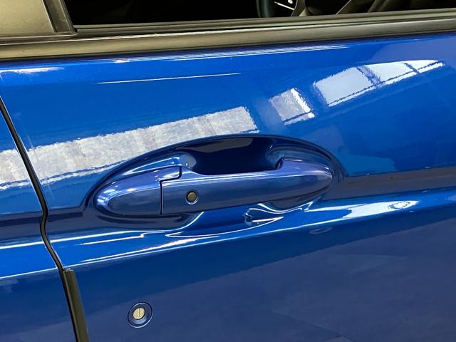 フィット１３Ｇ・Ｆパッケージ　ワンセグナビ　バックカメラ　車検整備付ワンセグナビ　バックカメラ　ＤＶＤ再生　ＵＳＢ　ＥＴＣ　社外アルミ　ＬＥＤ　オートライト　オートエアコン　スマートキー　電動格納式ミラー　エコアイドル（滋賀県）の中古車