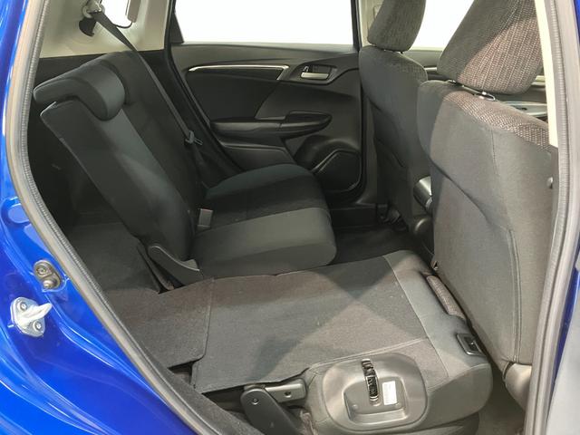 フィット１３Ｇ・Ｆパッケージ　ワンセグナビ　バックカメラ　車検整備付ワンセグナビ　バックカメラ　ＤＶＤ再生　ＵＳＢ　ＥＴＣ　社外アルミ　ＬＥＤ　オートライト　オートエアコン　スマートキー　電動格納式ミラー　エコアイドル（滋賀県）の中古車