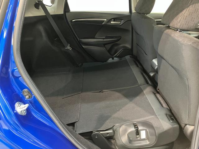 フィット１３Ｇ・Ｆパッケージ　ワンセグナビ　バックカメラ　車検整備付ワンセグナビ　バックカメラ　ＤＶＤ再生　ＵＳＢ　ＥＴＣ　社外アルミ　ＬＥＤ　オートライト　オートエアコン　スマートキー　電動格納式ミラー　エコアイドル（滋賀県）の中古車