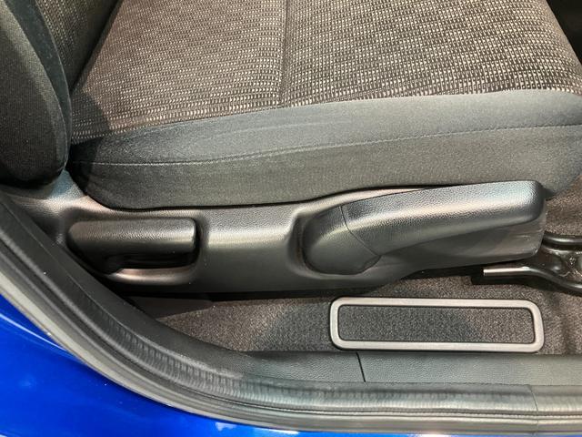 フィット１３Ｇ・Ｆパッケージ　ワンセグナビ　バックカメラ　車検整備付ワンセグナビ　バックカメラ　ＤＶＤ再生　ＵＳＢ　ＥＴＣ　社外アルミ　ＬＥＤ　オートライト　オートエアコン　スマートキー　電動格納式ミラー　エコアイドル（滋賀県）の中古車