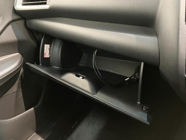 フィット１３Ｇ・Ｆパッケージ　ワンセグナビ　バックカメラ　車検整備付ワンセグナビ　バックカメラ　ＤＶＤ再生　ＵＳＢ　ＥＴＣ　社外アルミ　ＬＥＤ　オートライト　オートエアコン　スマートキー　電動格納式ミラー　エコアイドル（滋賀県）の中古車