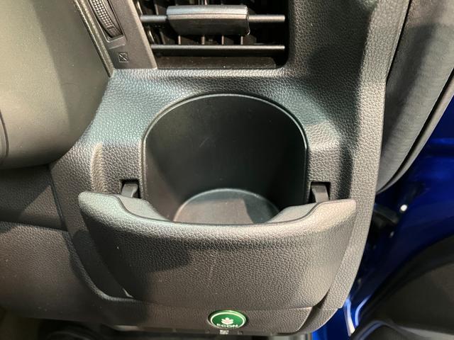 フィット１３Ｇ・Ｆパッケージ　ワンセグナビ　バックカメラ　車検整備付ワンセグナビ　バックカメラ　ＤＶＤ再生　ＵＳＢ　ＥＴＣ　社外アルミ　ＬＥＤ　オートライト　オートエアコン　スマートキー　電動格納式ミラー　エコアイドル（滋賀県）の中古車