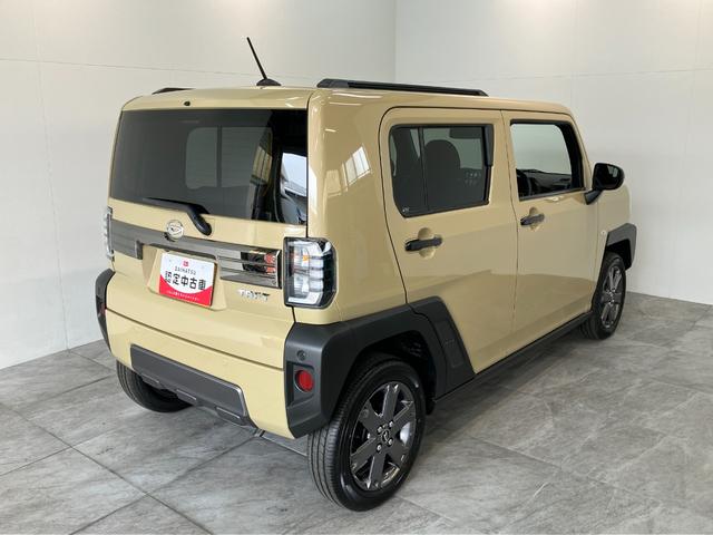 タフトＧダーククロムベンチャー　９型Ｄ．Ａ　届出済未使用車衝突被害軽減ブレーキ　コーナーセンサー　９型ディスプレイオーディオ　フルセグ　バックカメラ　Ｂｌｕｅｔｏｏｔｈ　ＵＳＢ　前席シートヒーター　ＬＥＤ　オートライト　レーダークルーズコントロール（滋賀県）の中古車