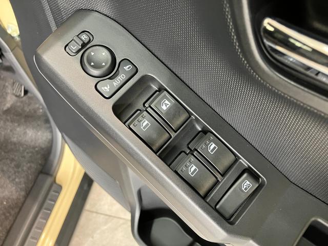 タフトＧダーククロムベンチャー　９型Ｄ．Ａ　届出済未使用車衝突被害軽減ブレーキ　コーナーセンサー　９型ディスプレイオーディオ　フルセグ　バックカメラ　Ｂｌｕｅｔｏｏｔｈ　ＵＳＢ　前席シートヒーター　ＬＥＤ　オートライト　レーダークルーズコントロール（滋賀県）の中古車