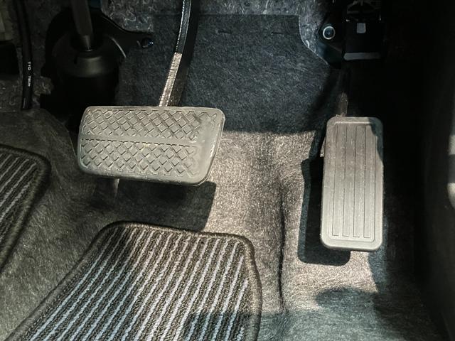 N−BOXG・ターボLパッケージ 4WD ワンセグナビ バックカメラフルタイム4WD ワンセグナビ バックカメラ DVD再生 USB ETC車載器 パドルシフト 前席シートヒーター オートエアコン スマートキー 左側電動スライドドア 電動格納式ミラー エコアイドル(滋賀県)の中古車