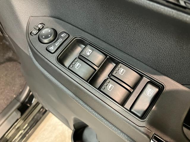 タントカスタムＸ　１０型ナビ　パノラマカメラ　届出済未使用車衝突被害軽減ブレーキ　コーナーセンサー　１０インチフルセグナビ　Ｂｌｕｅｔｏｏｔｈ　ＤＶＤ再生　ＵＳＢ　パノラマカメラ　前後ドラレコ　両側電動スライドドア　前席シートヒーター　ＬＥＤ　スマートキー（滋賀県）の中古車