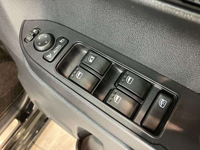 タントカスタムＸ　４ＷＤ　１０型ナビ　パノラマカメラ　前後ドラレコ衝突被害軽減ブレーキ　コーナーセンサー　１０型フルセグナビ　Ｂｌｕｅｔｏｏｔｈ　ＤＶＤ　ＵＳＢ　パノラマカメラ　前後ドラレコ　両側電動スライドドア　シートヒーター　ＬＥＤ　レーダークルーズコントロール（滋賀県）の中古車