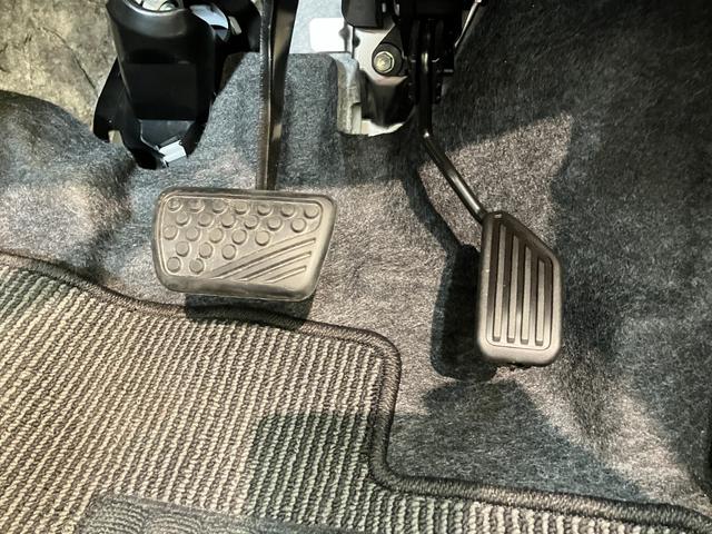 ミライースＬ　ＳＡIII　コーナーセンサー　キーレスエントリー衝突被害軽減ブレーキ　コーナーセンサー　バックカメラ（ナビ装着時用）　オートライト　マニュアルレベリング　マニュアルエアコン　キーレスエントリー　エコアイドル（滋賀県）の中古車