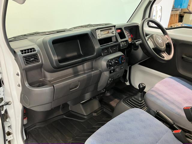 アクティトラックタウン　４ＷＤ　５ＭＴ　荷台作業灯　社外ＬＥＤ　車検整備付ＣＤステレオ　ＬＥＤヘッドライト　キーレスエントリー　パワーウインドウ　荷台作業灯　ホイールカバー　荷台マット　ゲートプロテクター　５速マニュアルミッション車　フルタイム４ＷＤ（滋賀県）の中古車