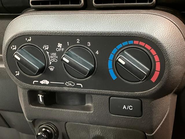 アクティトラックタウン　４ＷＤ　５ＭＴ　荷台作業灯　社外ＬＥＤ　車検整備付ＣＤステレオ　ＬＥＤヘッドライト　キーレスエントリー　パワーウインドウ　荷台作業灯　ホイールカバー　荷台マット　ゲートプロテクター　５速マニュアルミッション車　フルタイム４ＷＤ（滋賀県）の中古車