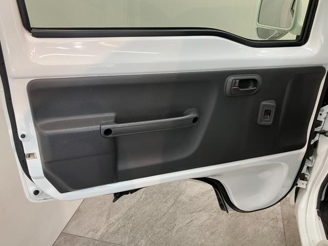 アクティトラックタウン　４ＷＤ　５ＭＴ　荷台作業灯　社外ＬＥＤ　車検整備付ＣＤステレオ　ＬＥＤヘッドライト　キーレスエントリー　パワーウインドウ　荷台作業灯　ホイールカバー　荷台マット　ゲートプロテクター　５速マニュアルミッション車　フルタイム４ＷＤ（滋賀県）の中古車