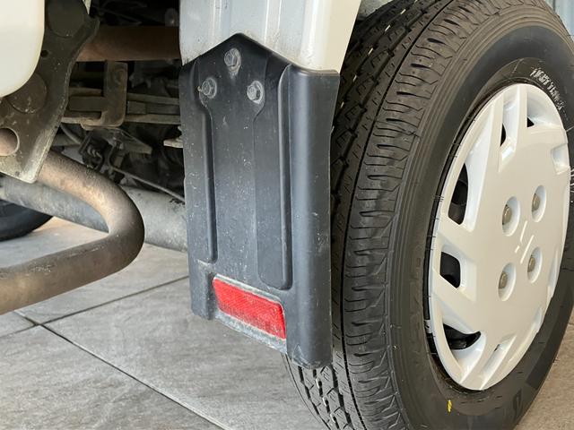 アクティトラックタウン　４ＷＤ　５ＭＴ　荷台作業灯　社外ＬＥＤ　車検整備付ＣＤステレオ　ＬＥＤヘッドライト　キーレスエントリー　パワーウインドウ　荷台作業灯　ホイールカバー　荷台マット　ゲートプロテクター　５速マニュアルミッション車　フルタイム４ＷＤ（滋賀県）の中古車