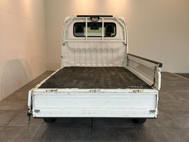 アクティトラックタウン　４ＷＤ　５ＭＴ　荷台作業灯　社外ＬＥＤ　車検整備付ＣＤステレオ　ＬＥＤヘッドライト　キーレスエントリー　パワーウインドウ　荷台作業灯　ホイールカバー　荷台マット　ゲートプロテクター　５速マニュアルミッション車　フルタイム４ＷＤ（滋賀県）の中古車