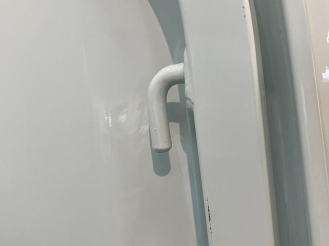 アクティトラックタウン　４ＷＤ　５ＭＴ　荷台作業灯　社外ＬＥＤ　車検整備付ＣＤステレオ　ＬＥＤヘッドライト　キーレスエントリー　パワーウインドウ　荷台作業灯　ホイールカバー　荷台マット　ゲートプロテクター　５速マニュアルミッション車　フルタイム４ＷＤ（滋賀県）の中古車