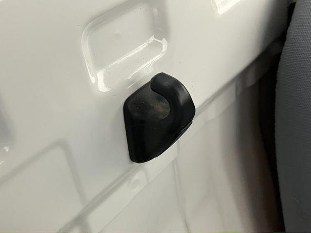 アクティトラックタウン　４ＷＤ　５ＭＴ　荷台作業灯　社外ＬＥＤ　車検整備付ＣＤステレオ　ＬＥＤヘッドライト　キーレスエントリー　パワーウインドウ　荷台作業灯　ホイールカバー　荷台マット　ゲートプロテクター　５速マニュアルミッション車　フルタイム４ＷＤ（滋賀県）の中古車