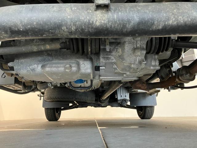 アクティトラックタウン　４ＷＤ　５ＭＴ　荷台作業灯　社外ＬＥＤ　車検整備付ＣＤステレオ　ＬＥＤヘッドライト　キーレスエントリー　パワーウインドウ　荷台作業灯　ホイールカバー　荷台マット　ゲートプロテクター　５速マニュアルミッション車　フルタイム４ＷＤ（滋賀県）の中古車