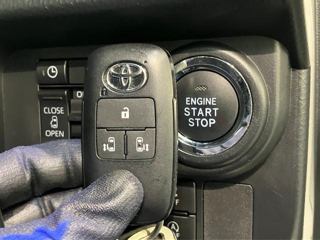 ルーミーカスタムＧ　フルセグナビ　パノラマカメラ　前席シートヒーター衝突被害軽減ブレーキ　コーナーセンサー　フルセグナビ　Ｂｌｕｅｔｏｏｔｈ　ＤＶＤ　パノラマカメラ　前後ドラレコ　ＥＴＣ　両側電動スライドドア　ＬＥＤ　レーダークルーズコントロール　前席シートヒーター（滋賀県）の中古車