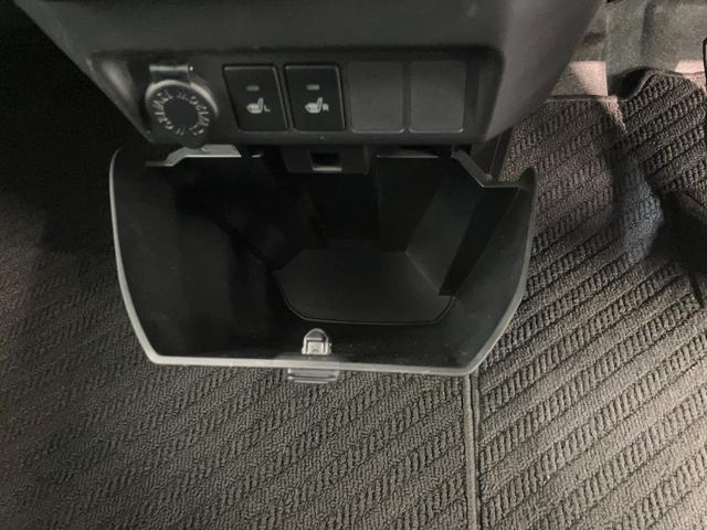 ルーミーカスタムＧ　フルセグナビ　パノラマカメラ　前席シートヒーター衝突被害軽減ブレーキ　コーナーセンサー　フルセグナビ　Ｂｌｕｅｔｏｏｔｈ　ＤＶＤ　パノラマカメラ　前後ドラレコ　ＥＴＣ　両側電動スライドドア　ＬＥＤ　レーダークルーズコントロール　前席シートヒーター（滋賀県）の中古車