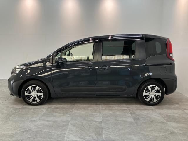 シエンタハイブリッドG 10.5型D.A バックカメラ 後席モニタートヨタセーフティセンス コーナーセンサー 10.5型ディスプレイオーディオ バックカメラ Bluetooth USB フリップダウンモニター ETC 両側電動スライドドア レーダークルーズコントロール(滋賀県)の中古車