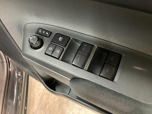 シエンタハイブリッドG 10.5型D.A バックカメラ 後席モニタートヨタセーフティセンス コーナーセンサー 10.5型ディスプレイオーディオ バックカメラ Bluetooth USB フリップダウンモニター ETC 両側電動スライドドア レーダークルーズコントロール(滋賀県)の中古車