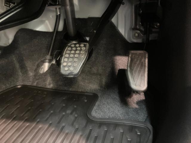 ハイゼットカーゴクルーズ 4WD スマートキー CDステレオ LEDライト衝突被害軽減ブレーキ コーナーセンサー 4WD CDステレオ USB 両側スライドドア LED オートライト 電動格納式ミラー スマートキー マニュアルエアコン 前席パワーウインドウ エコアイドル(滋賀県)の中古車