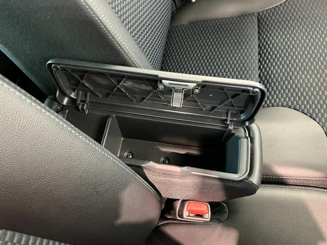 タントカスタムＲＳ　ターボ　フルセグナビ　バックカメラ衝突被害軽減ブレーキ　コーナーセンサー　フルセグナビ　Ｂｌｕｅｔｏｏｔｈ　ＤＶＤ再生　ＵＳＢ　バックカメラ　両側電動スライドドア　前席シートヒーター　ＬＥＤ　オートライト　スマートキー　エコアイドル（滋賀県）の中古車