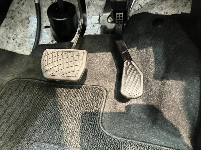 ムーヴＬ　ディスプレイオーディオ　バックカメラ　コーナーセンサー衝突被害軽減ブレーキ　コーナーセンサー　６．５インチディスプレイオーディオ　Ｂｌｕｅｔｏｏｔｈ　ＵＳＢ　バックカメラ　両側スライドドア　ＬＥＤ　キーレス　電動格納式ミラー　オートライト　エコアイドル（滋賀県）の中古車