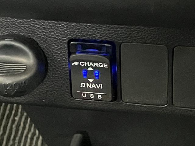 ミライースＬ　ＳＡ３　フルセグナビ　１万３千キロ台　タイヤ新品交換済衝突被害軽減ブレーキ　スマアシ３　コーナーセンサー　フルセグナビ　ＤＶＤ　Ｂｌｕｅｔｏｏｔｈ　ＵＳＢ　バックカメラ　ドラレコ　キーレス　マニュアルレベリング　エコアイドル　タイヤ４本新品交換済（滋賀県）の中古車