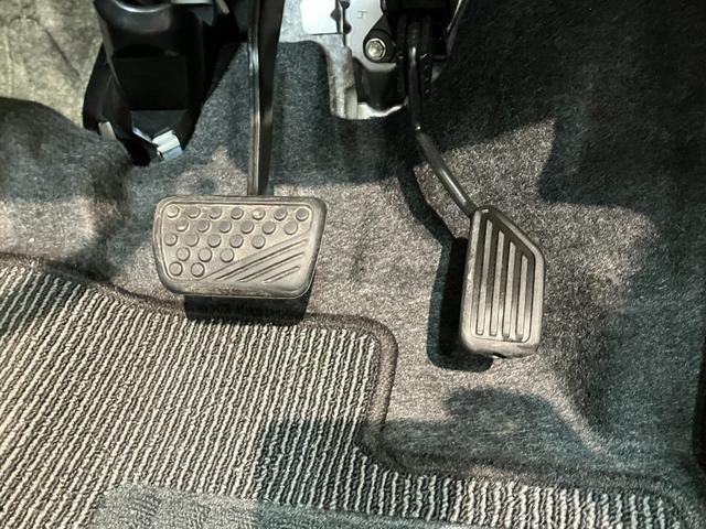 ミライースＬ　ＳＡ３　フルセグナビ　１万３千キロ台　タイヤ新品交換済衝突被害軽減ブレーキ　スマアシ３　コーナーセンサー　フルセグナビ　ＤＶＤ　Ｂｌｕｅｔｏｏｔｈ　ＵＳＢ　バックカメラ　ドラレコ　キーレス　マニュアルレベリング　エコアイドル　タイヤ４本新品交換済（滋賀県）の中古車