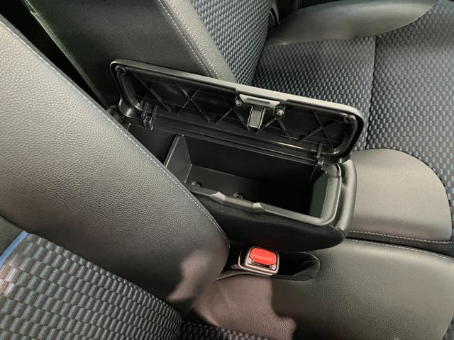 タントカスタムＲＳ　ターボ　フルセグナビ　バックカメラ衝突被害軽減ブレーキ　コーナーセンサー　フルセグナビ　Ｂｌｕｅｔｏｏｔｈ　ＤＶＤ再生　ＵＳＢ　バックカメラ　両側電動スライドドア　前席シートヒーター　ＬＥＤ　オートライト　スマートキー　エコアイドル（滋賀県）の中古車