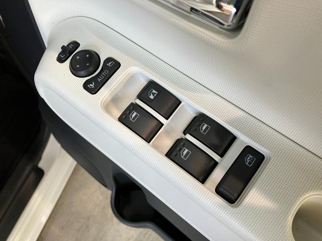 ムーヴキャンバスストライプスＧ　コーナーセンサー　シートヒーター　ＬＥＤ衝突被害軽減ブレーキ　コーナーセンサー　バックカメラ（ナビ装着時用）　両側電動スライドドア　前席シートヒーター　電動パーキングブレーキ　ＬＥＤ　オートライト　オートエアコン　スマートキー　エコアイドル（滋賀県）の中古車